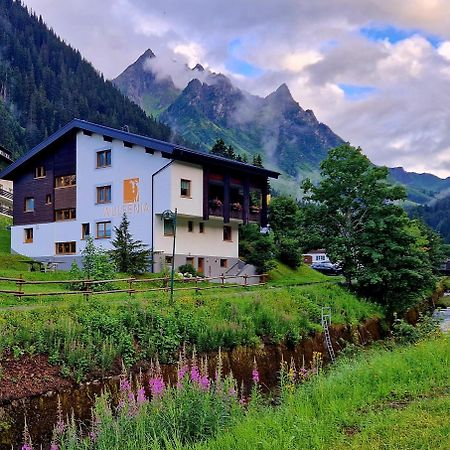 Gasthof-Pension Wulfenia Gargellen Kültér fotó